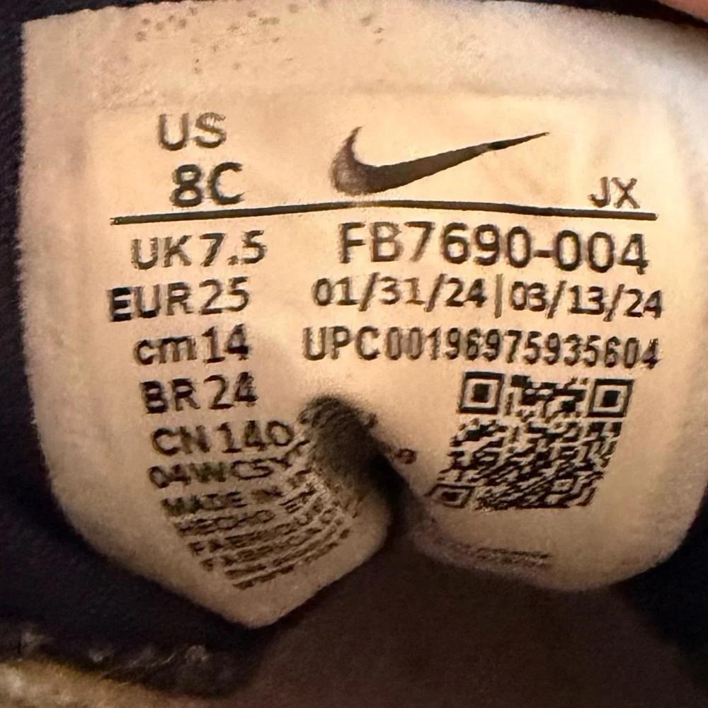 Nike Revolution 7 ‘Grey Navy’ FB7690-004 Size 8C Pre-owned